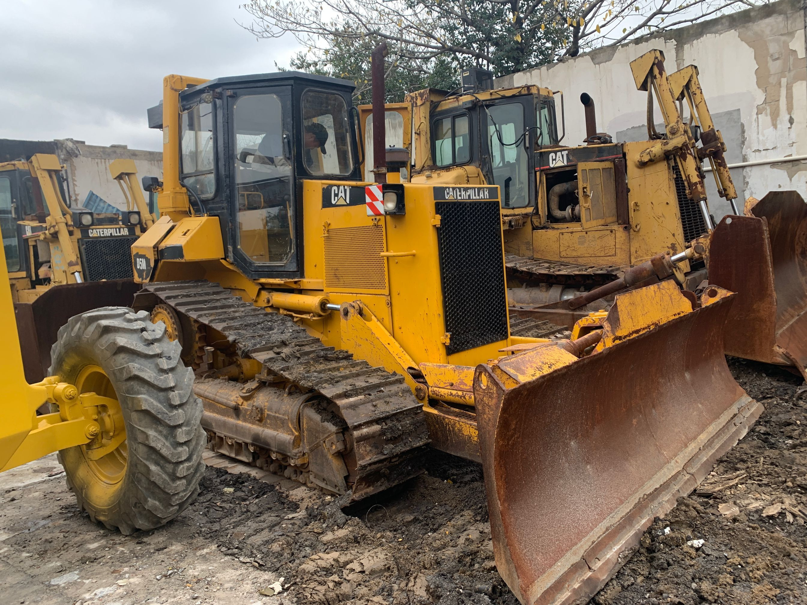 Quality High Drive Used CAT D5M Bulldozer/Power Shift Transmission CAT D5M Dozer For Sale for sale