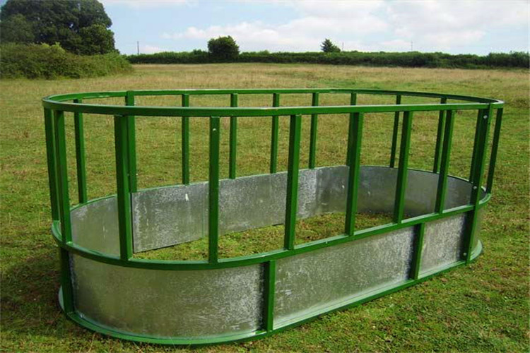 Quality 2m Steel Pipe Anti Rust Galvanized Hay Feeder Round For Cattle / Horse for sale