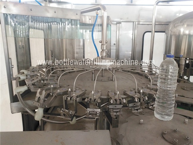 Quality Large Capacity Water Purification Machine , Small Scale Bottle Filling Machine for sale