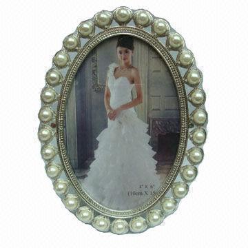 Quality 4x6&quot; Metal Photo Frame with Zinc Alloy and Fake Pearls, Suitable for Wedding Favor Bridal Frame for sale