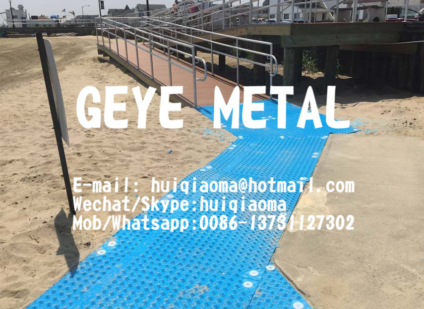 Quality Resort Mobile Beach Access Mats, Portable Roadway Surfaces, HDPE/UHMWPE Temporary Road Mats for sale
