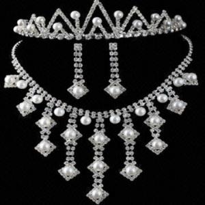 Quality Jewelry Set Stocklots with Rhinestones and Pearl, Necklace and Earrings Fashion Jewelry Stocklots for sale