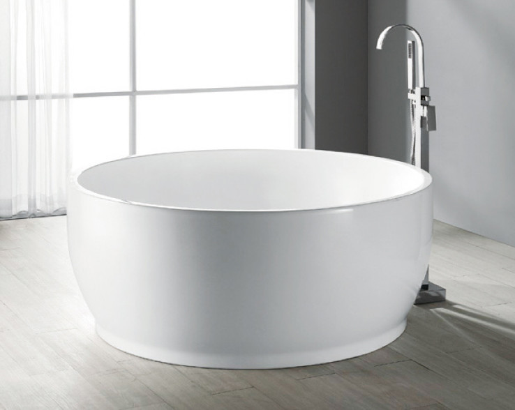 Quality Smooth Round Free Standing Bath Tubs  For Small Spaces Durable Classic for sale