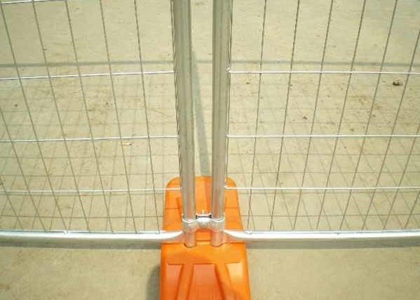 Quality Easy Installation Concrete Fair Uv5 Temporary Fencing Feet Plastic for sale