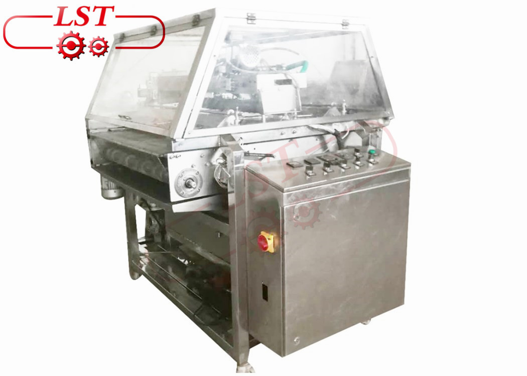 Quality 100-200KG Capacity Chocolate Injection Machine CE Certification With Cooling Tunnel for sale