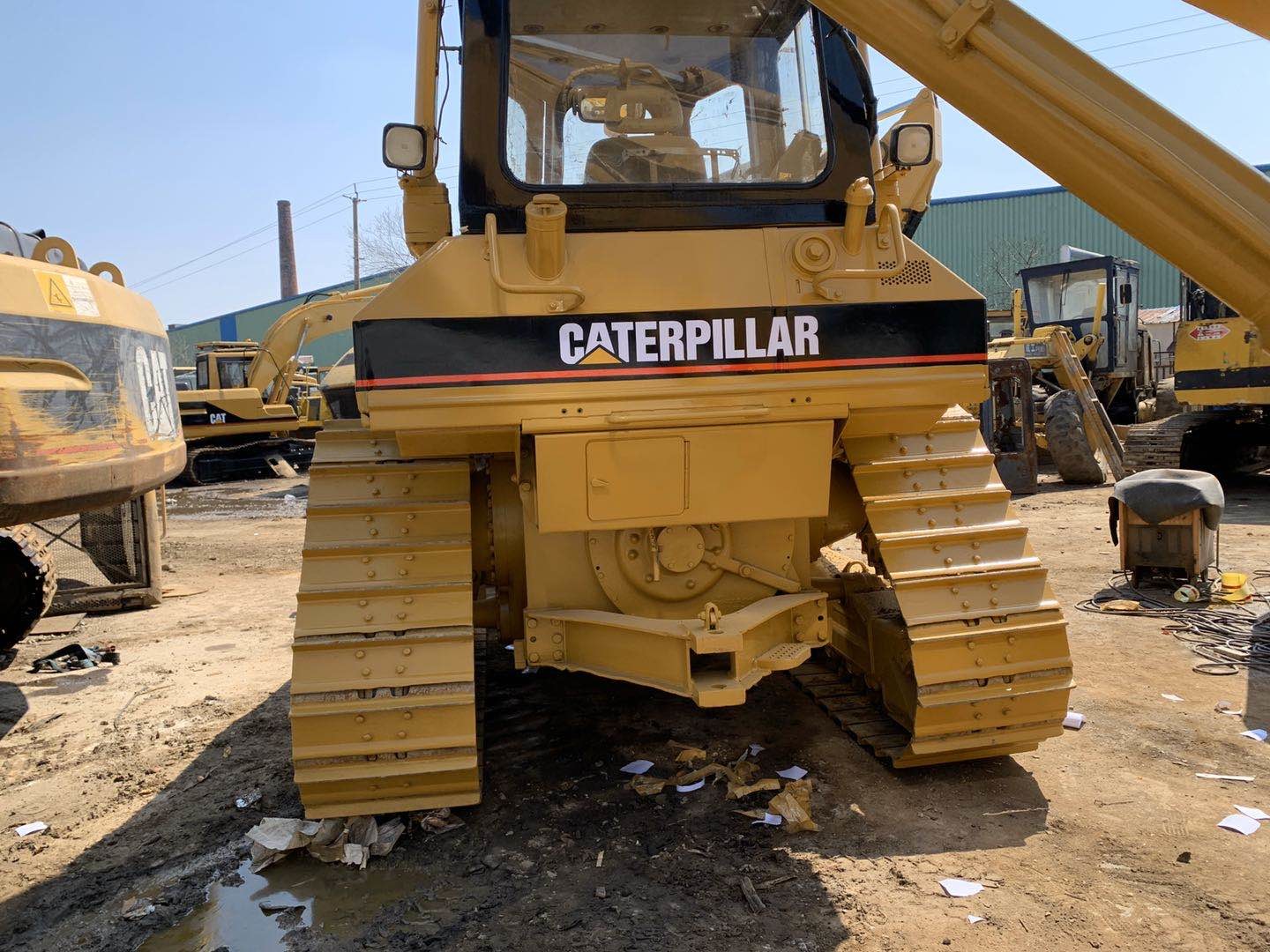 Quality Repaint Color Used CAT D5M Bulldozer For Sale/6 Way Blade Used Caterpillar D5M Bulldozer for sale