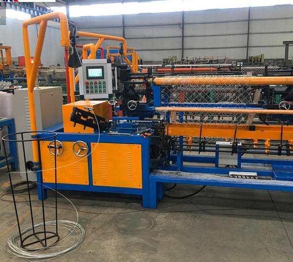 Quality 4m width  Full Automatic double wire feeding Chain Link Fence Machine for sale