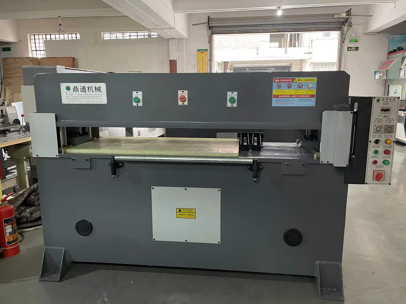 30Tons Four Column Hydraulic Die Cutting Machine Clicker Leather Cutter