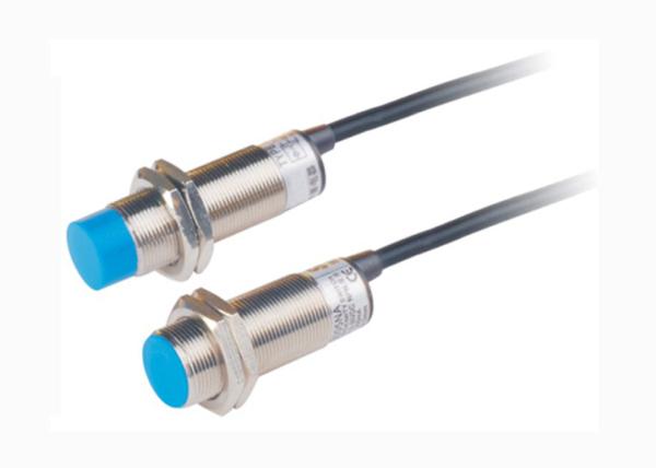 Buy XM12 Metal Distance Inductive Proximity Switch Dust Proof 0.5 Repeated Precision at wholesale prices