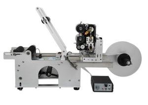 China Manual Label Pasting Machine With Coder Low Noise Low Energy Consumption on sale