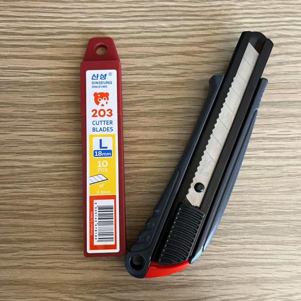 Precision Durability 18mm Snap Off Blades Bulk 8 Segments For Crafting Professionals
