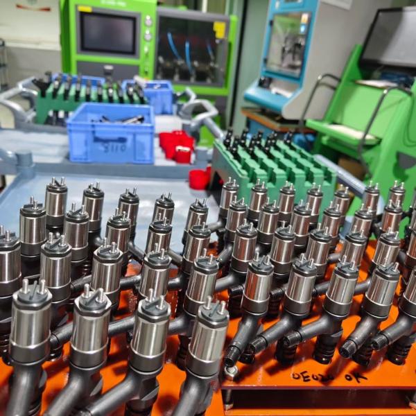 4928260 4928260NX 492 8260 For Engine QSX15 ISX15 Fuel Injector