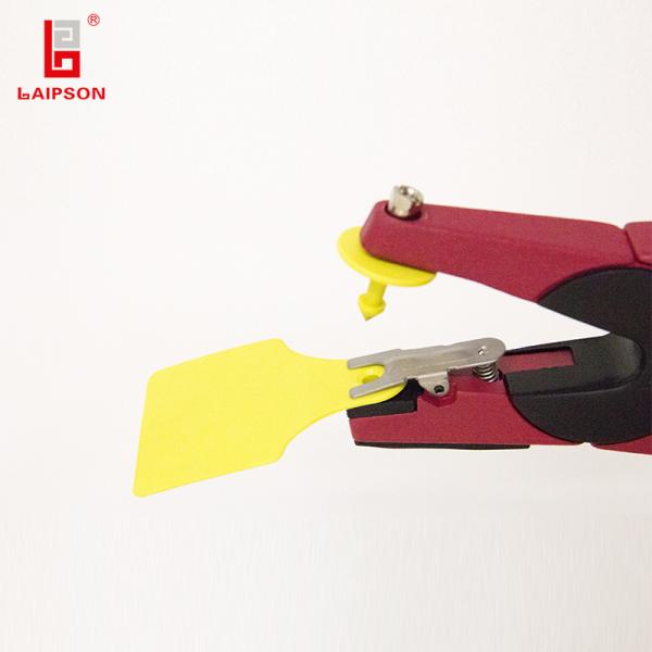 Barcode Numbers TPU Livestock Ear Tags Laser Printed For Cattle Bovine Ranch