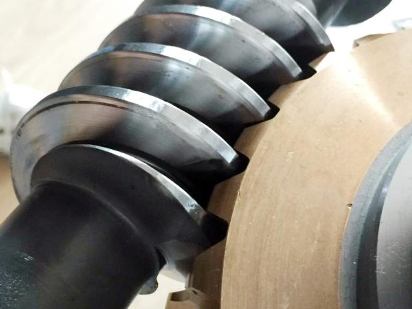 Buy Worm Shaft And Worm Gear for Customized Pressure and Lead Angle for Smooth Meshin at wholesale prices
