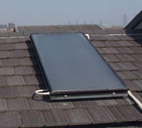 Full Automatic Most Efficient Solar Water Heater Anti Rust Easy Installation