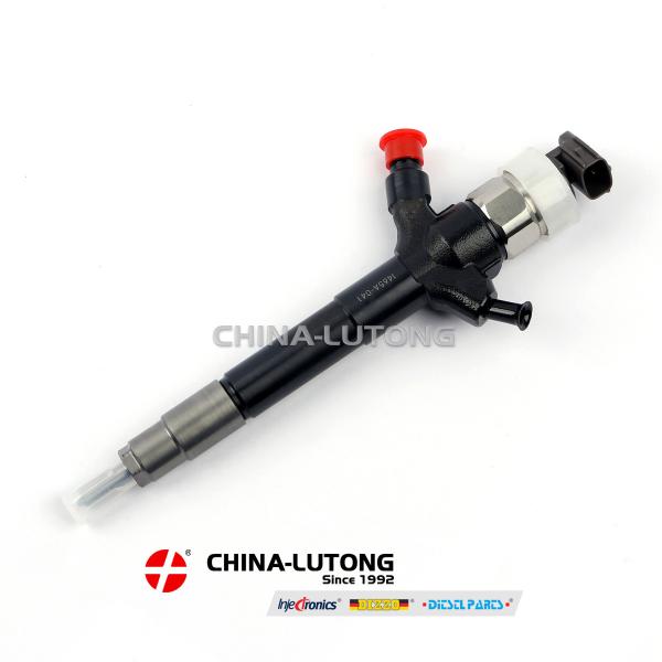 high quality injector for Denso Injector 095000-5600 for Mitsubishi 4d56 Triton L200 1465A041 1465A257 Excavator Engine Parts Injector