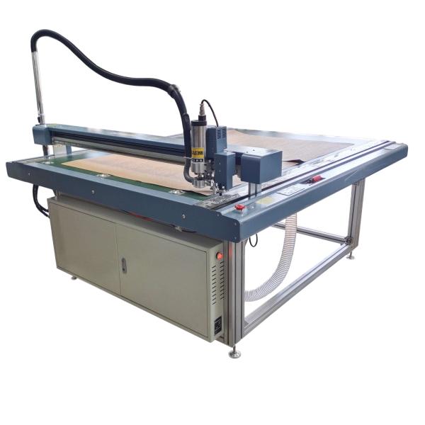KAEMI Digital Flatbed Cutter The Ultimate Solution for Clothing Industry PVC