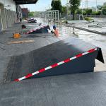 20T Mechanical Loading Dock Leveler Warehouse Blue Giant Dock Leveler