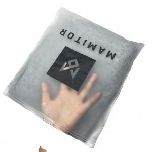 China Recycled Plastic Clothes Packaging Bags 0.05 0.06 0.07mm With Zip Closure Zipper on sale