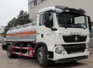 Quality SINOTRUK HOWO 4x2 10000L Oil 266hp HOWO 10000 liter fuel transfer tank truck for sale