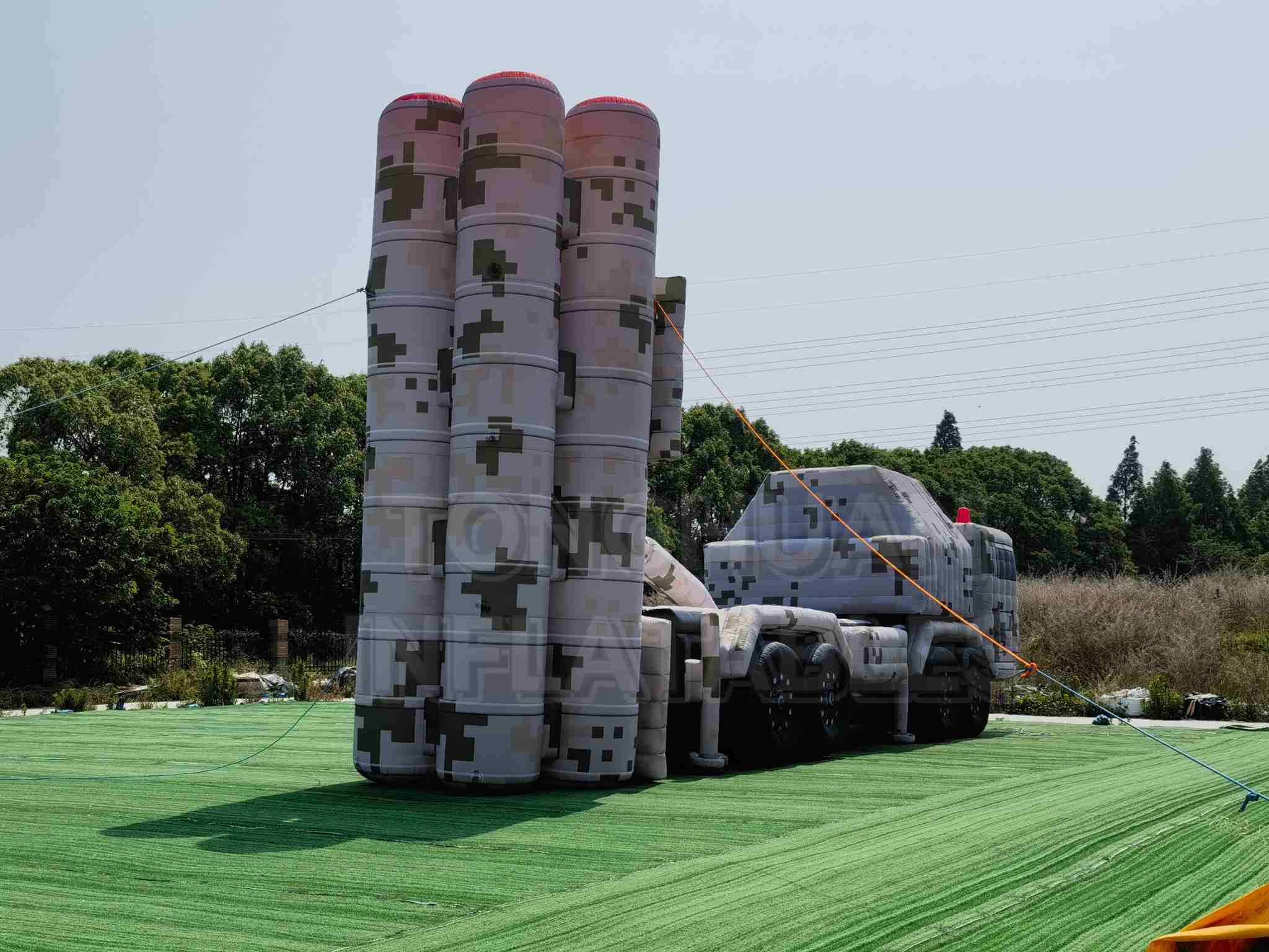 Custom Inflatable Launcher Vehicle Decoy with Vertical Canister Structures and Camouflage Truck Body for Training Displays and Outdoor Simulation