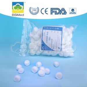 Quality 100% Pure Sterile Cotton Wool Balls Small Size Non - Irritating For Hospital for sale