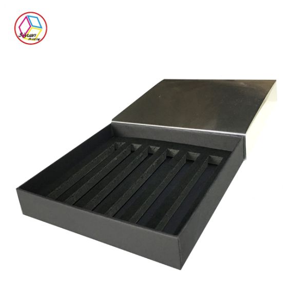 Gold Chocolate Box Plastic Coating Feature ISO9001 Certification