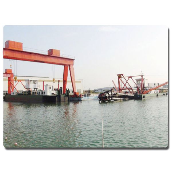 Cummins Marine Diesel engine Driven Mud Dredging Boat Sludge Dredging Boat with Spud Carriage