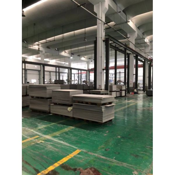 High Gloss Spc Flooring 6mm 7" X 60" 9" X 60" For Apartment