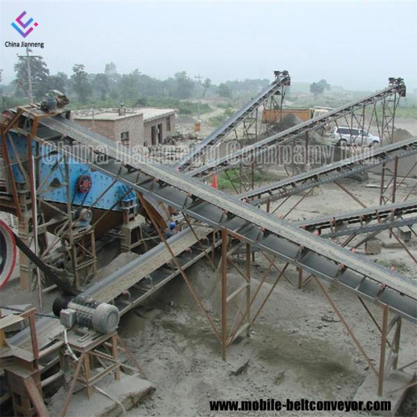 Flat Inclined Rubber Mobile Conveyor Belt System With Grain Coal Hopper