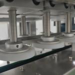 High Speed Automatic Shampoo Capper Pump Cap Capping Machine For Plastic Bottle