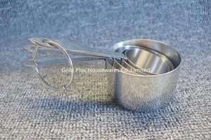 China 4 pcs Best quality baking tool liquid measuring cup set stainless steel stackable and nesting measuring set on sale