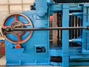 Quality Customized 2000mm Width Hexagonal Mesh Machine Galvanized Gabion Wire Netting Machine for sale