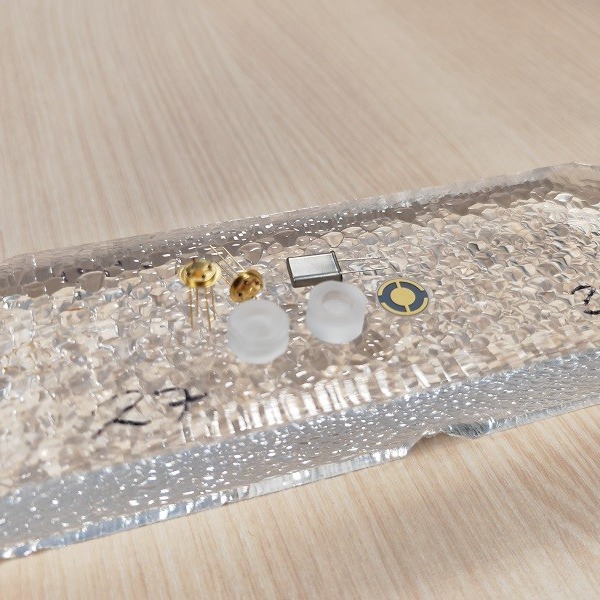 Quartz Crystal Oscillator Resonator RF Filter 1.8V - 3.3V