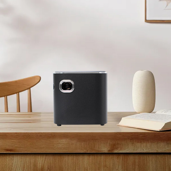 70 ANSI Lumens IR Smart DLP Mini Projector For Home Theater 0.21kg