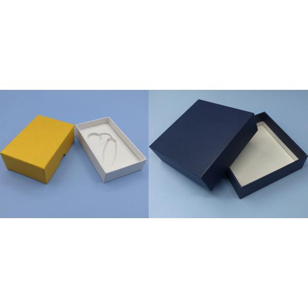Matte Varnish Cosmetic Gift Box Membrane Surface With PVC Insert