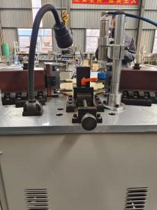 China Aluminum Profile Corner Crimping Machines Automatic Corner Combining function Front Position up and down Easy take off on sale