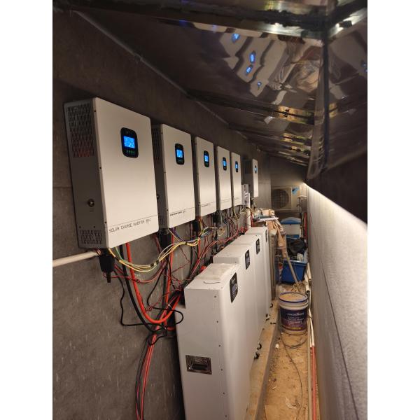 Battery Backup Hybrid Solar Inverter 5600W Single Phase 230V With Grid Feed Prevention for OEM Orders