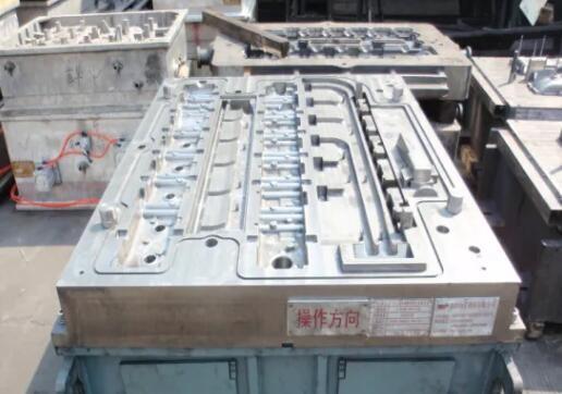 Buy Fine Finish Custom Aluminum Molds , Foam Casting Molds Precision Machining at wholesale prices