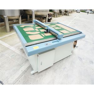 Fast Speed Automatic Precision Flatbed Cardboard Paper Pattern Cutter Cutting