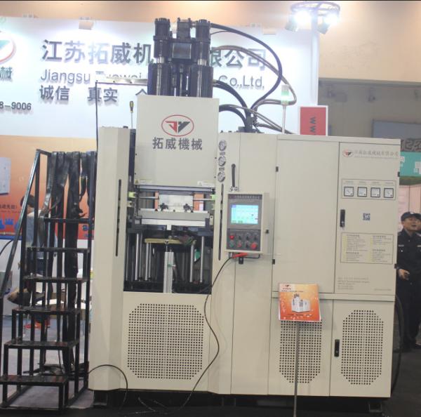 Buy Dumbbell Rubber Injection Moulding Machine Can Be Customized Worktable at wholesale prices