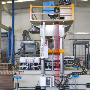 Buy cheap One Time Hydraulic Pressing Forming Wood Pallet Machine from wholesalers