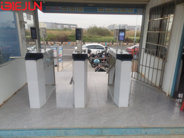 SUS304 Tripod Barrier Gate Turnstile For Pedestrian Access Control
