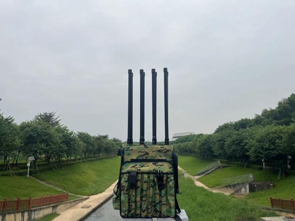Buy Integrated Backpack Surveillance And Attack Drone UAV Detection System at wholesale prices