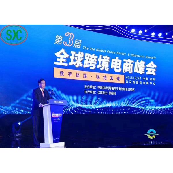 Module 256mm x 128mm Full Color SMD2121 Indoor RGB LED Display Die-Cast Aluminum Screen P4 768X768mm Size