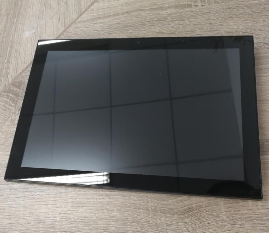Rootable10.1 inch Android tablets advertising players with USB OTG