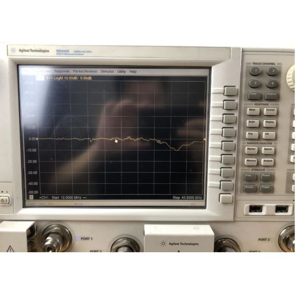 Used High Accuracy Low Cost Vector Network Analyzer N5244A Test Equipment For Sell