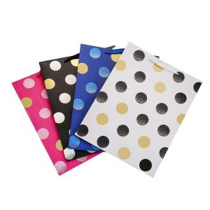 China CMYK 4 Color Offset Printing Portable Store Shopping Carry Small Paper Bags For Socks on sale