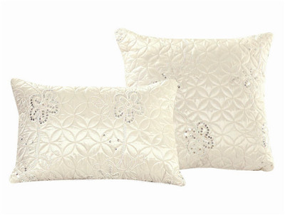 Embroidery Quilts with Sequins Brushed Microfiber Fabric Filling Polyester