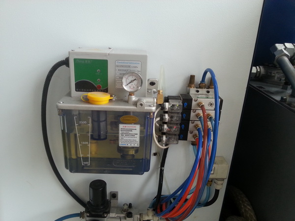 Electronic CNC Punching Machine , Metal Pipe Punching Machine